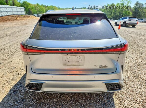 2T2BCMEA6PC006583 2023 LEXUS RX Silver Вид ззаду