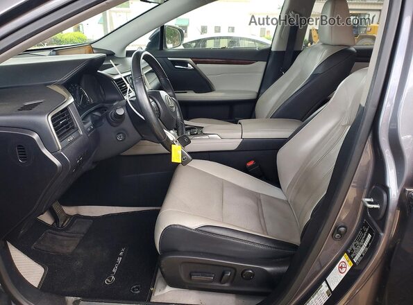 2T2BZMCA0GC013353 2016 LEXUS RX Серый Вид салона спереди