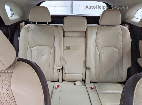 2T2BZMCAXHC069088 2017 LEXUS RX Silver Vista de los asientos traseros