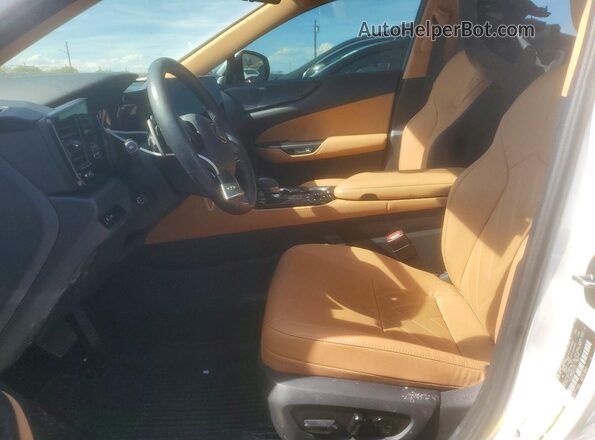 2T2HGCEZ5NC010216 2022 LEXUS NX Белый Вид салона спереди