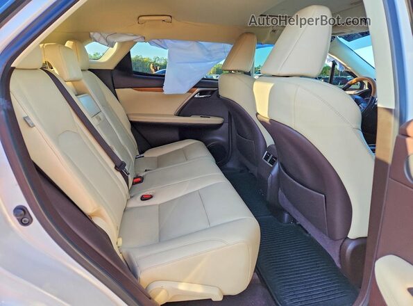 2T2HZMAA0LC166287 2020 LEXUS RX White Rear interior view