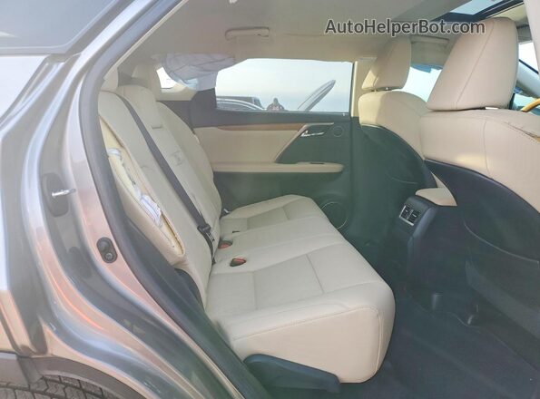 2T2HZMDA6NC320046 2022 LEXUS RX Серый Вид задних сидений