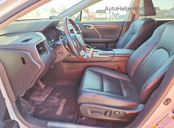 2T2HZMDAXLC228015 2020 LEXUS RX Белый Вид салона спереди