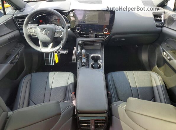 2T2KGCEZ8RC045411 2024 LEXUS NX Черный Вид панели приборов