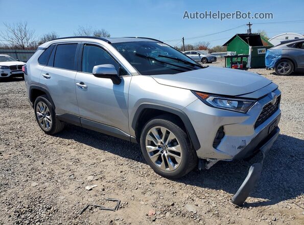2T3A1RFV0KW065289 2019 TOYOTA RAV4 Серебряный Передняя правая четверть