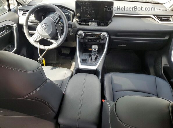 2T3A1RFV0SW549608 2025 TOYOTA RAV4 Black Widok deski rozdzielczej
