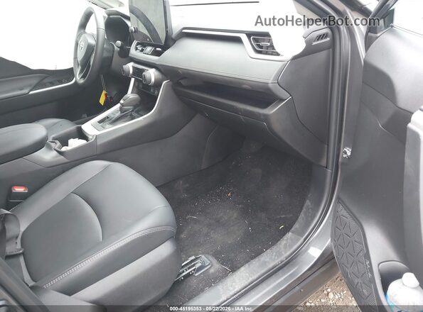 2T3A1RFV1PW387768 2023 TOYOTA RAV4 Серый Вид салона спереди