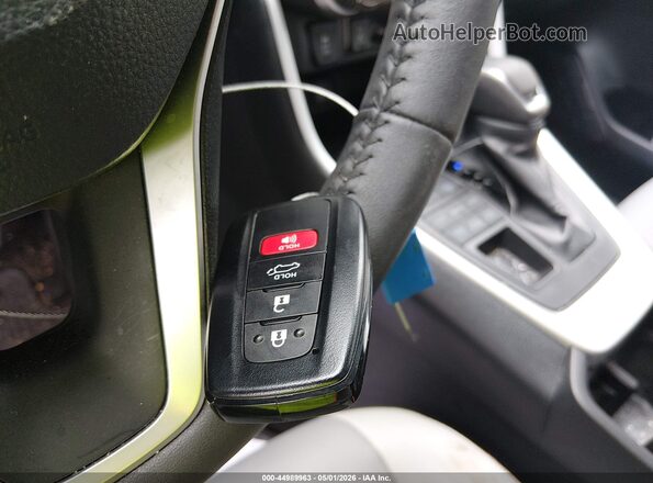 2T3A1RFV3RW462330 2024 TOYOTA LE Белый Вид панели приборов