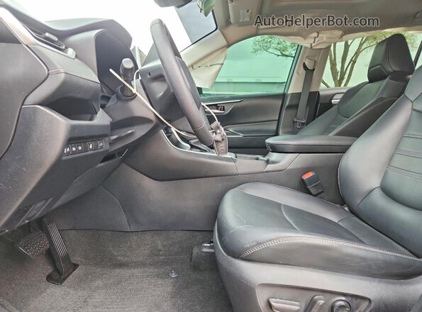 2T3A1RFV9RC428202 2024 TOYOTA RAV4 Gray Вид салону спереду