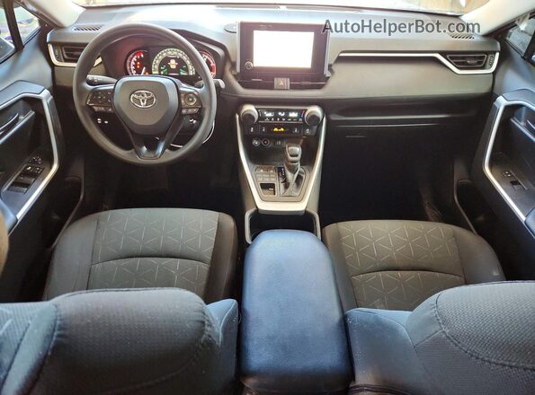 2T3B1RFV7RC429045 2024 TOYOTA RAV Black Widok deski rozdzielczej