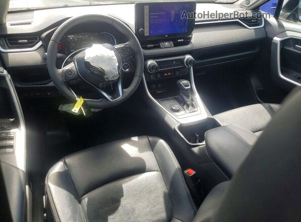 2T3B6RFV2RW047425 2024 TOYOTA RAV4 Silver Вид панелі приладів