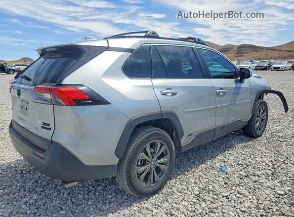 2T3B6RFV2RW047425 2024 TOYOTA RAV4 Silver Задня права чверть