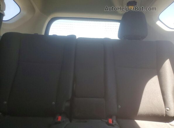 2T3BFREV2GW424236 2016 TOYOTA RAV4 Серебряный Вид задних сидений