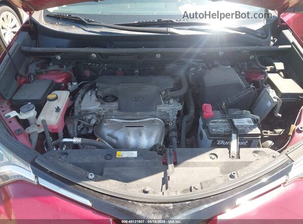 2T3BFREV2JW756832 2018 TOYOTA RAV4 Red Widok z tyłu