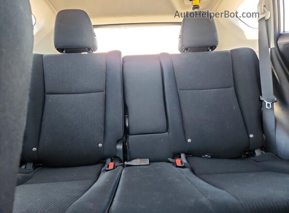 2T3BFREV3HW619912 2017 TOYOTA RAV4 Silver Vista de los asientos traseros