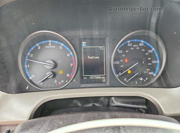 2T3BFREV3JW779472 2018 TOYOTA RAV4 Красный Вид щитка приборов