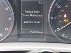 2017 Toyota Rav4 Le Серебряный vin: 2T3BFREV7HW560816