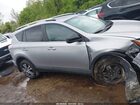 2017 Toyota Rav4 Le Серебряный vin: 2T3BFREV7HW560816