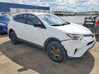2017 Toyota Rav4 Le White vin: 2T3BFREV8HW665042