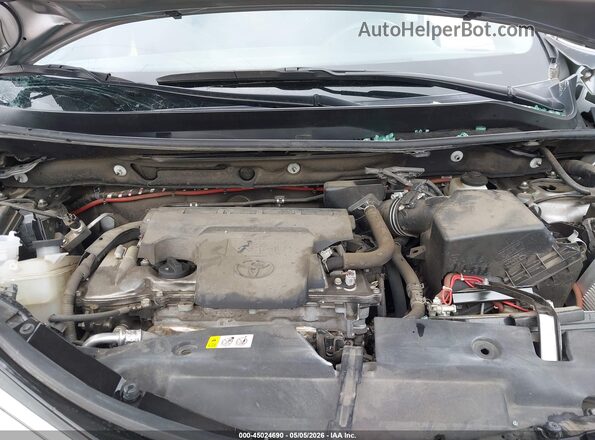 2T3BFREVXJW856497 2018 TOYOTA LE Silver Rear view