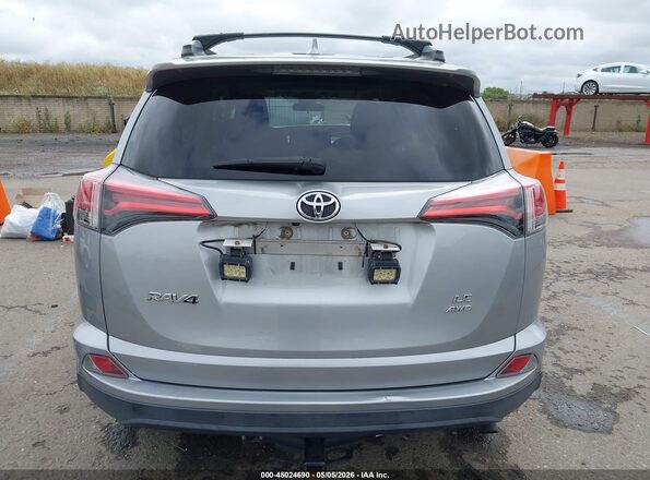 2T3BFREVXJW856497 2018 TOYOTA LE Silver 