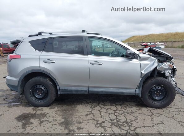 2T3BFREVXJW856497 2018 TOYOTA LE Silver 360 interior view