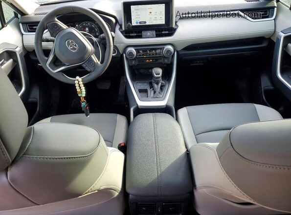 2T3C1RFV0SW401242 2025 TOYOTA RAV4 White წინა პანელის ხედი