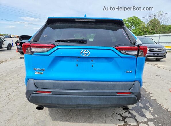2T3C1RFV2KC011597 2019 TOYOTA RAV4 Синий Вид сзади