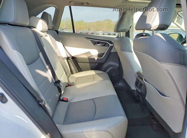 2T3C1RFV2KW054304 2019 TOYOTA LE White Rear seats view