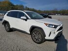 2019 Toyota Rav4 Xle Premium White vin: 2T3C1RFV2KW054304