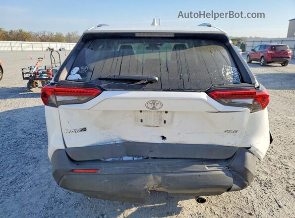 2T3C1RFV2KW054304 2019 TOYOTA LE White Rear view