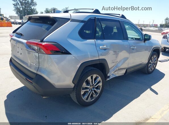 2T3C1RFV4PC221609 2023 TOYOTA LE Silver Tył prawy