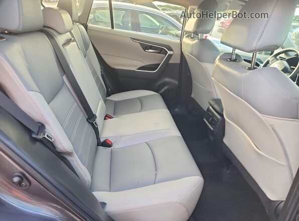 2T3C1RFV5PW278836 2023 TOYOTA RAV4 Gray Widok wnętrza z tyłu