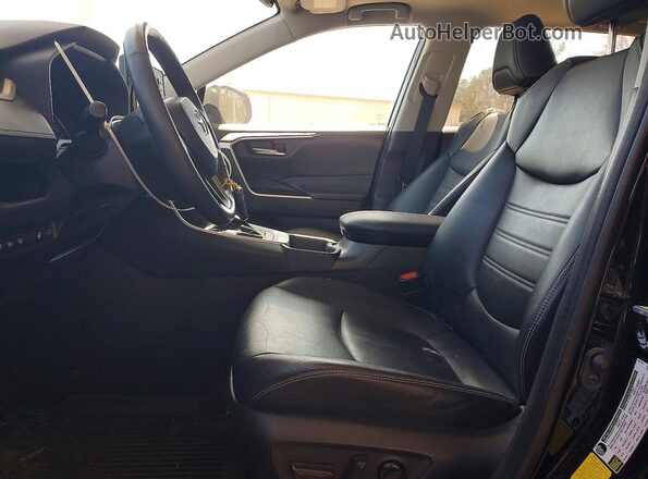 2T3C1RFV6LC072372 2020 TOYOTA LE Черный Вид салона спереди