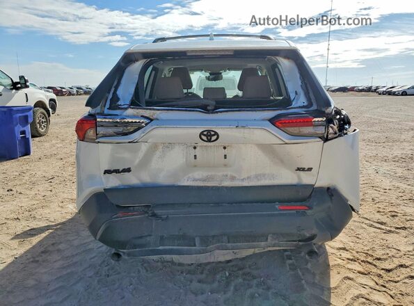 2T3C1RFVXSW396342 2025 TOYOTA RAV4 White Вид ззаду