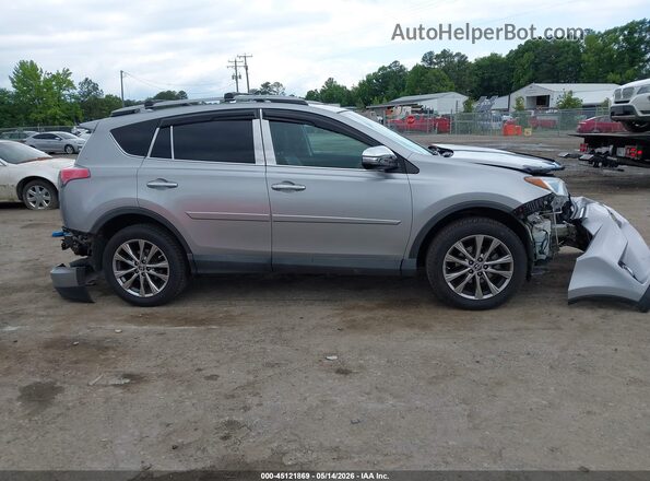 2T3DFREV0HW595643 2017 TOYOTA RAV4 Silver Vista interior trasera