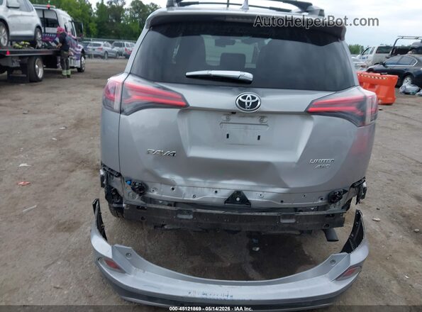 2T3DFREV0HW595643 2017 TOYOTA RAV4 Silver 
