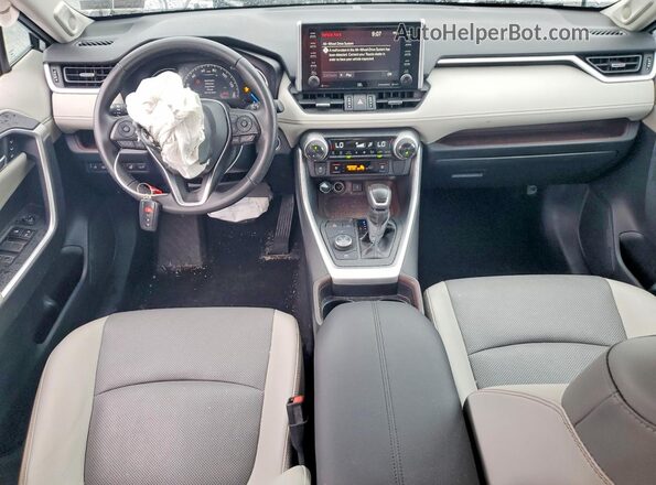 2T3DWRFV4LW058166 2020 TOYOTA RAV4 Серебряный Вид панели приборов