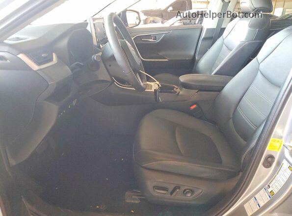 2T3DWRFV5LW070892 2020 TOYOTA RAV4 Серый Вид салона спереди