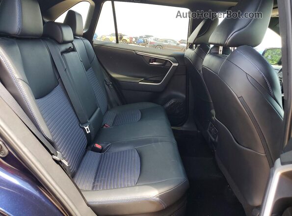 2T3E6RFV6MW008696 2021 TOYOTA RAV4 Blue Widok wnętrza z tyłu