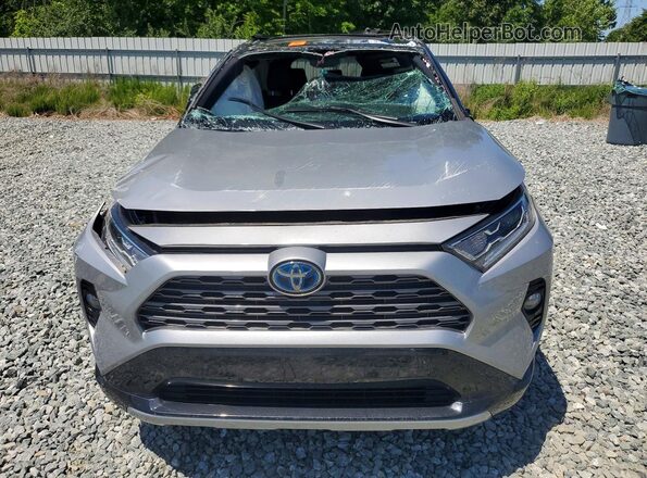 2T3E6RFVXMW020673 2021 TOYOTA RAV4 Silver Դիմացի տեսք
