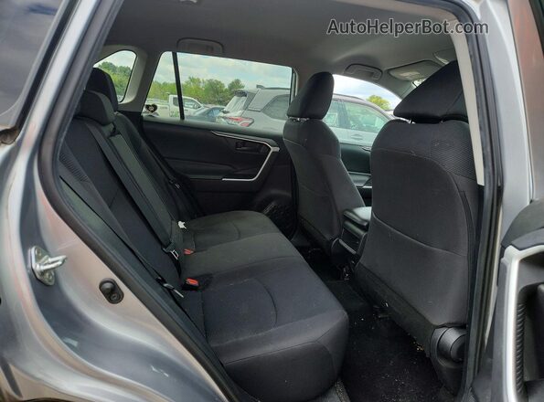 2T3F1RFV1LC135312 2020 TOYOTA RAV4 Silver Widok tylnych siedzeń