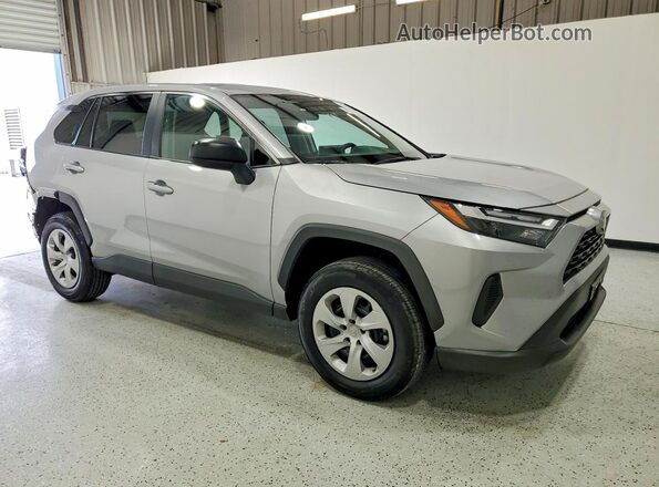 2T3F1RFV1SW518695 2025 TOYOTA RAV4 Silver Delantero derecho