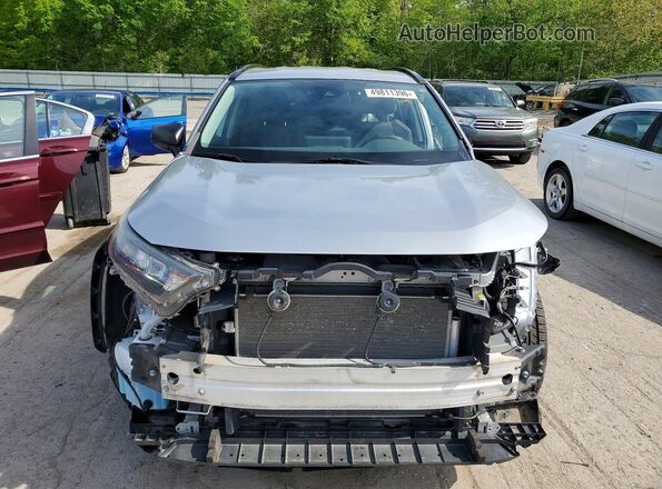 2T3F1RFV4KW081811 2019 TOYOTA RAV4 Серебряный Вид спереди