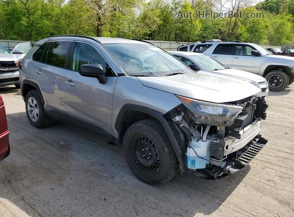 2T3F1RFV4KW081811 2019 TOYOTA RAV4 Серебряный Передняя правая четверть