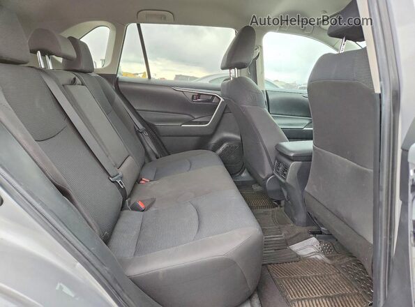 2T3F1RFV9PW393968 2023 TOYOTA RAV4 Серебряный Вид задней части салона
