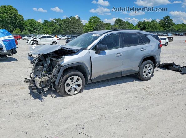 2T3F1RFVXKW028384 2019 TOYOTA RAV4 Серебряный Передняя левая четверть