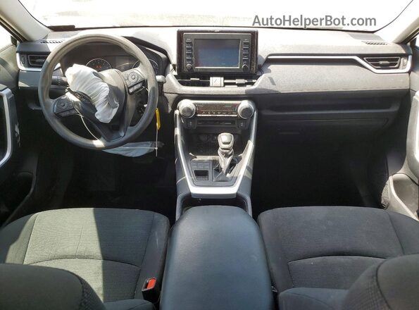 2T3F1RFVXKW028384 2019 TOYOTA RAV4 Серебряный Вид панели приборов
