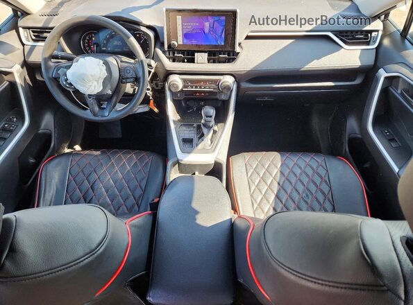 2T3F1RFVXPW329406 2023 TOYOTA RAV4 Silver Vista del salpicadero