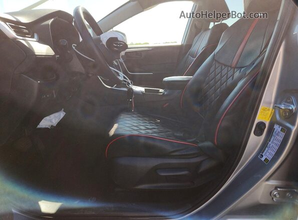 2T3F1RFVXPW329406 2023 TOYOTA RAV4 Silver Vista interior delantera